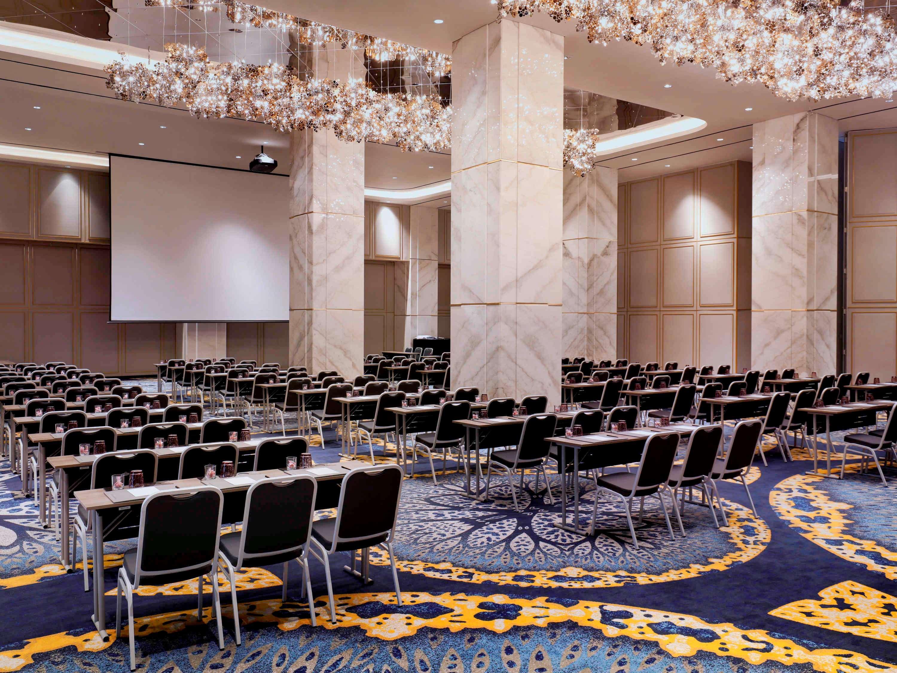 Movenpick Surabaya City Zewnętrze zdjęcie