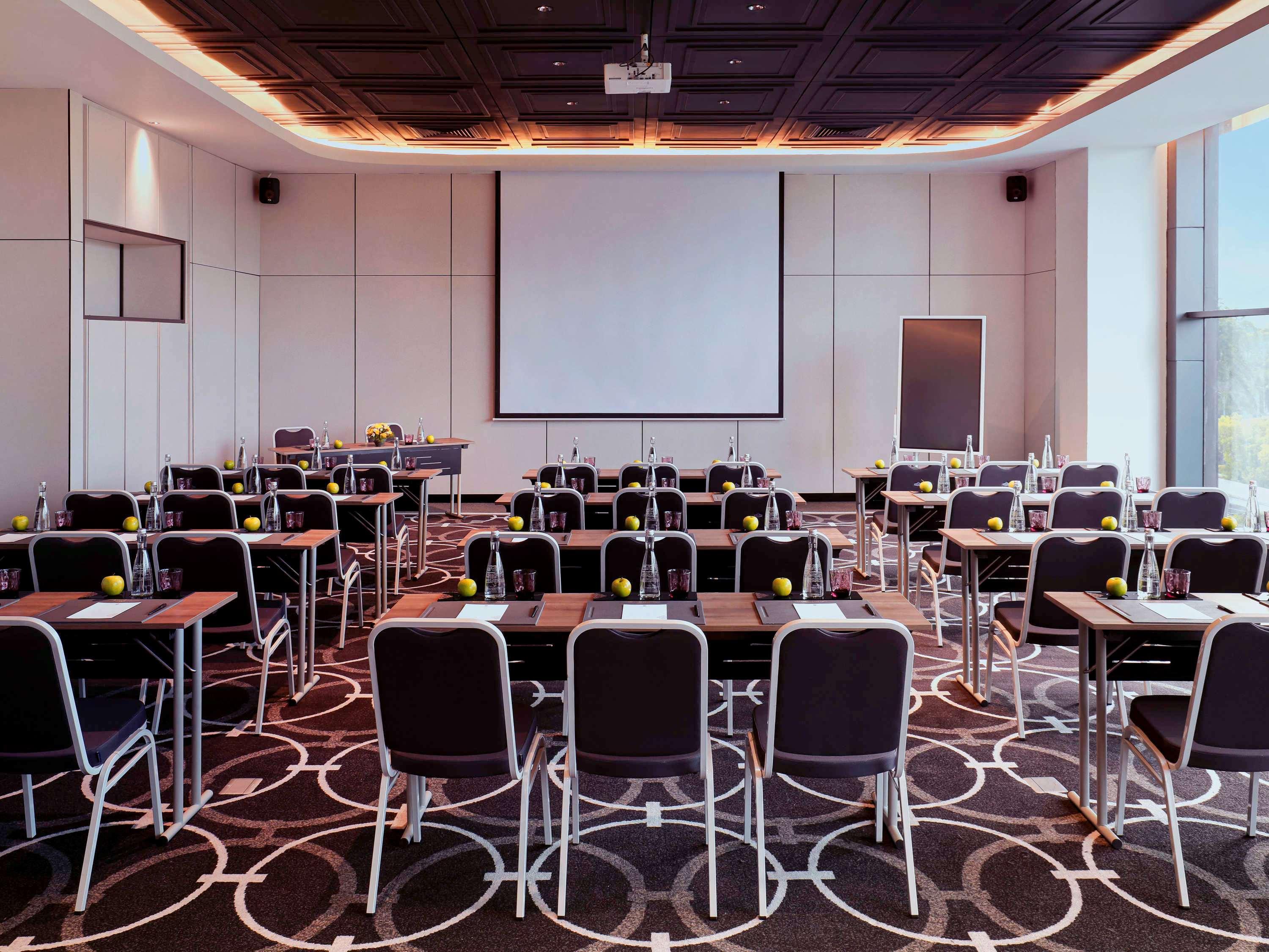 Movenpick Surabaya City Zewnętrze zdjęcie