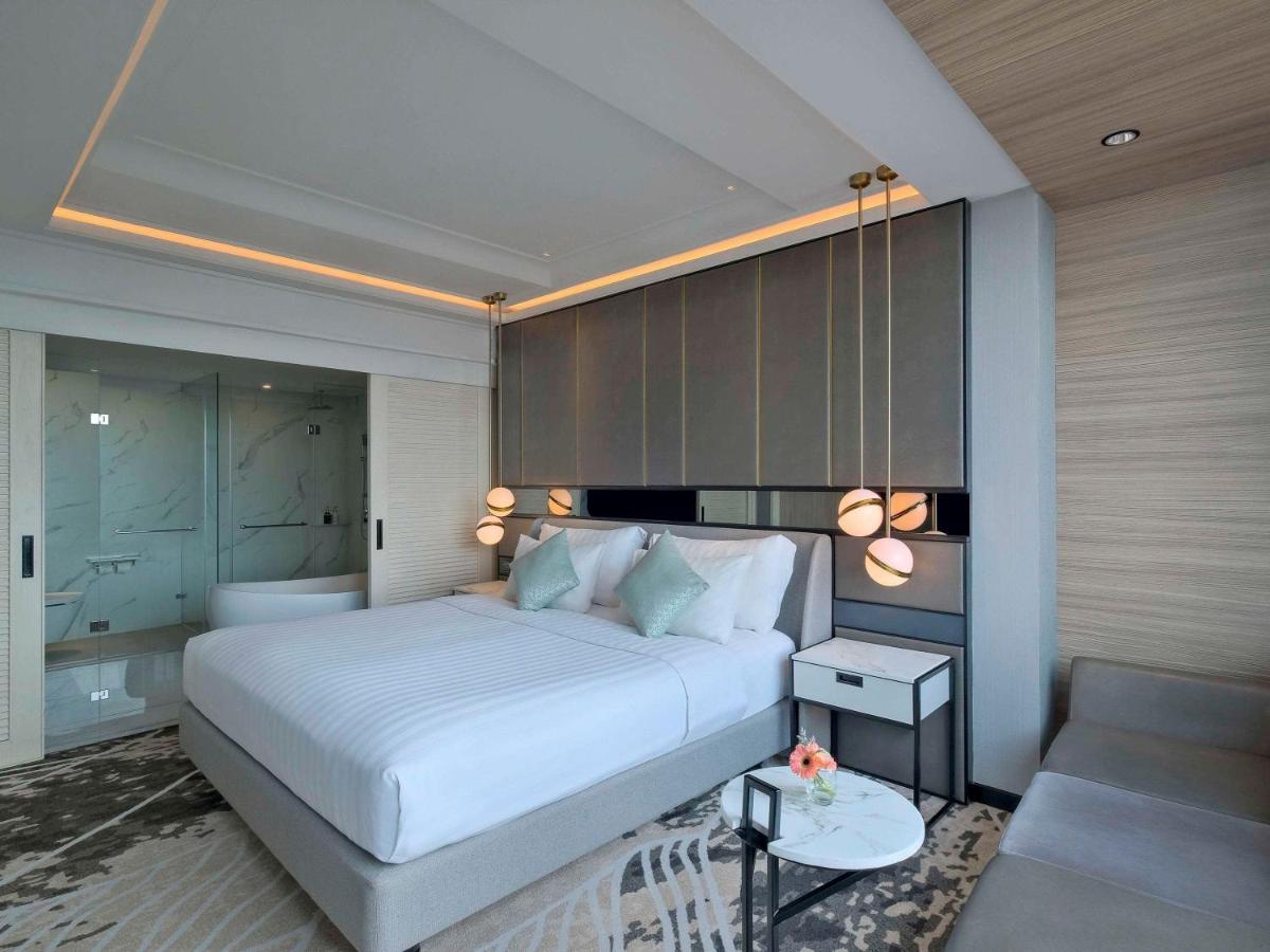 Movenpick Surabaya City Zewnętrze zdjęcie