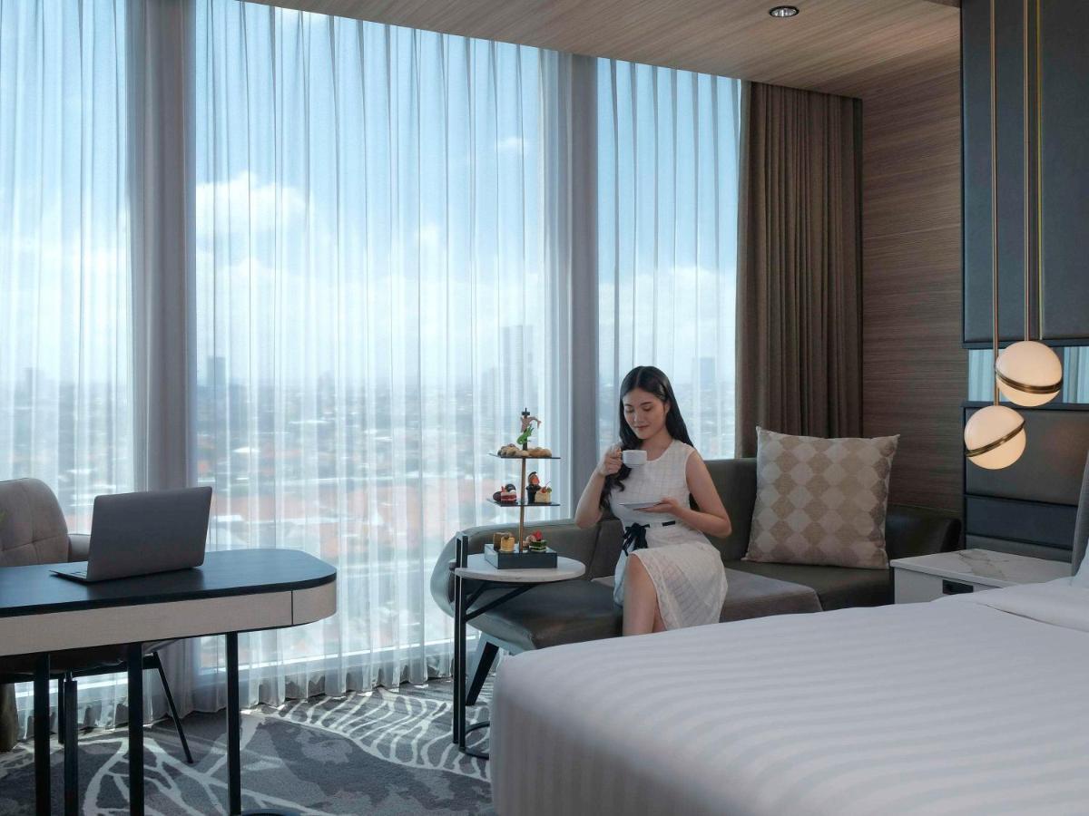 Movenpick Surabaya City Zewnętrze zdjęcie