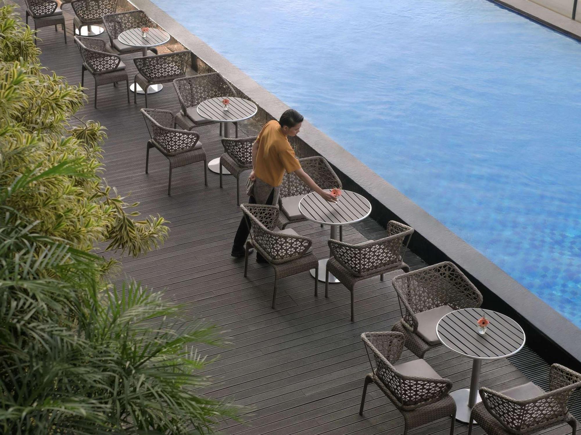 Movenpick Surabaya City Zewnętrze zdjęcie