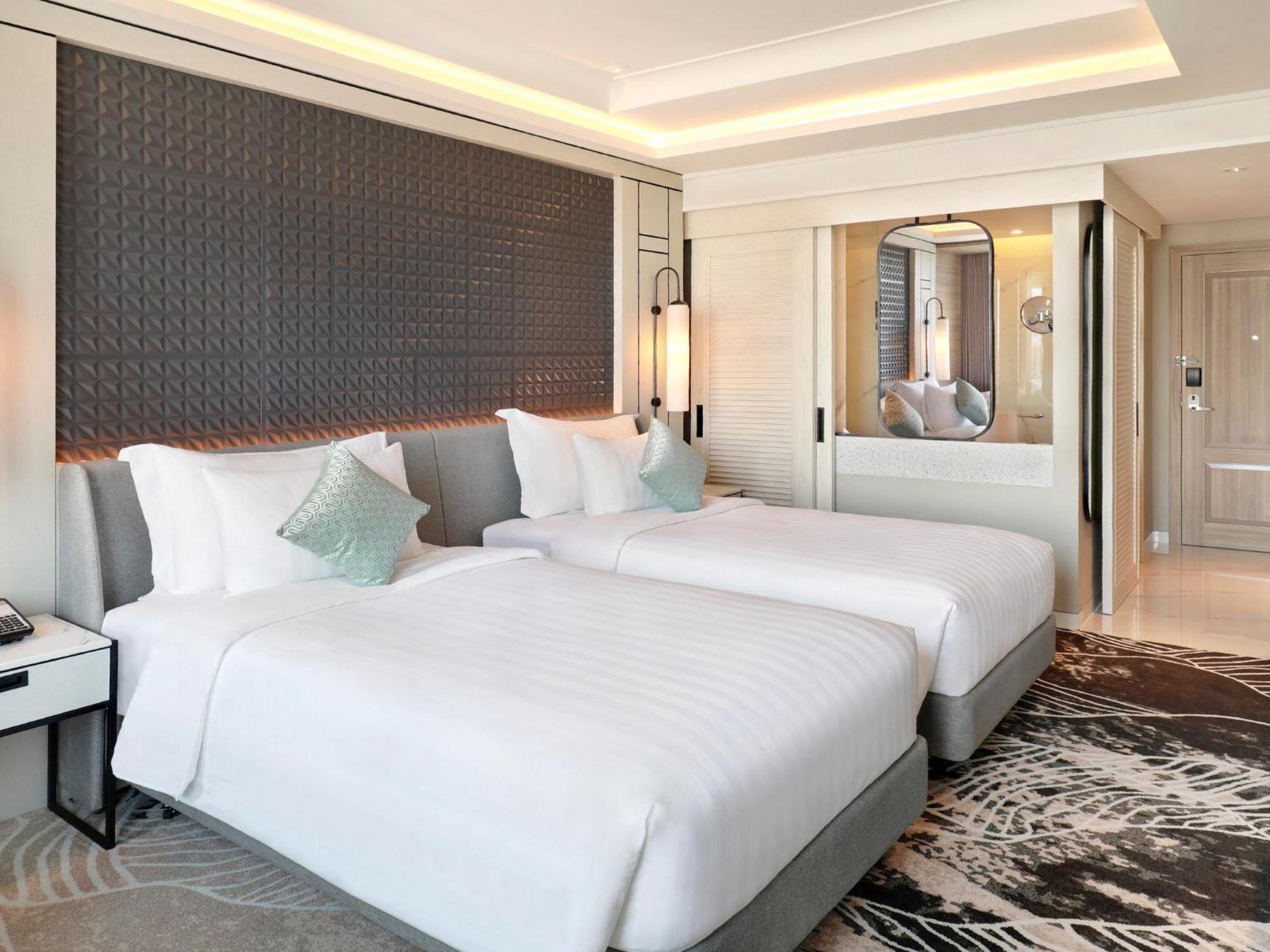Movenpick Surabaya City Zewnętrze zdjęcie