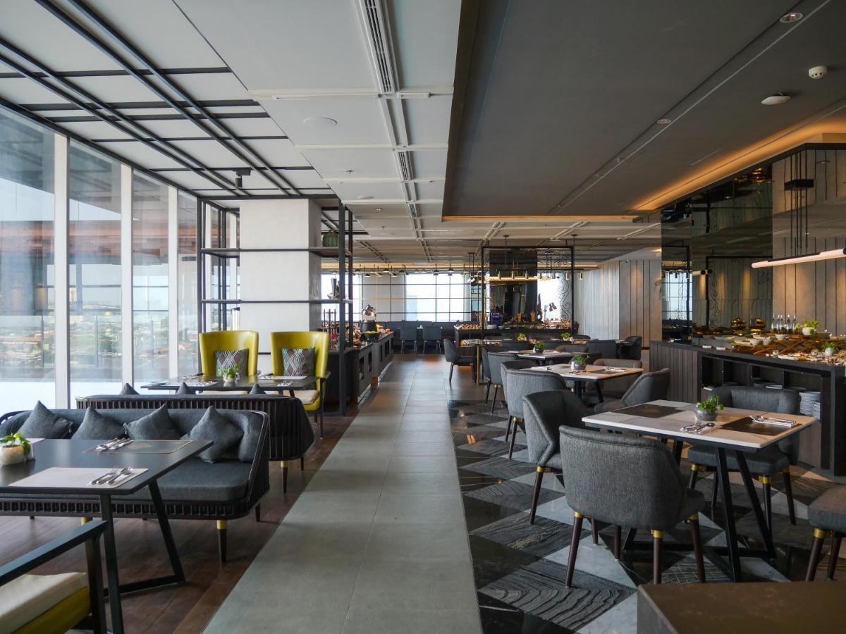 Movenpick Surabaya City Zewnętrze zdjęcie