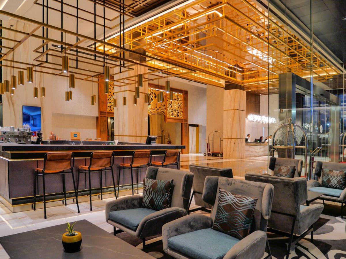 Movenpick Surabaya City Zewnętrze zdjęcie